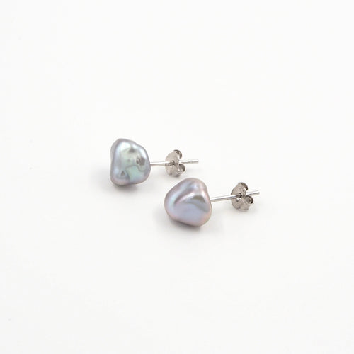 Fleur La Nuit Pearl Studs