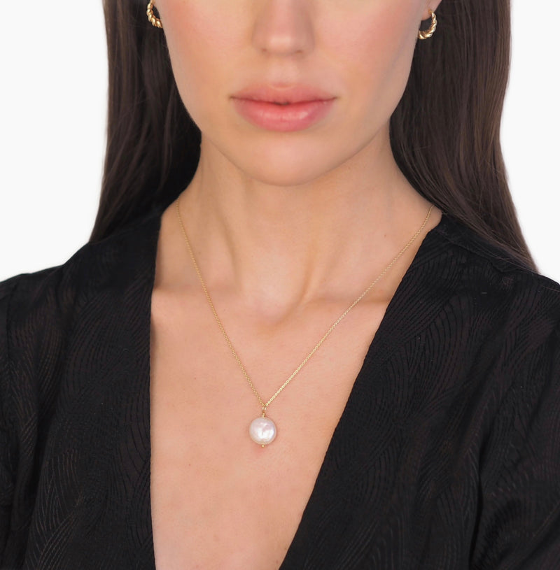 Pearl Droplet Necklace