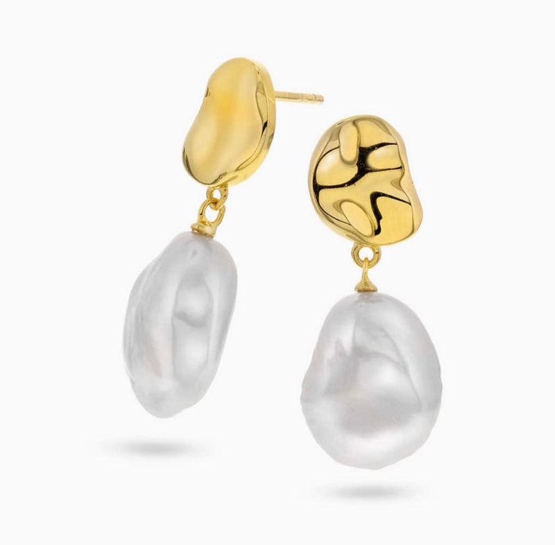 Dew Drop Pearl Earrings